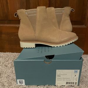 TOMS Desert Tan Suede Cleo Boots